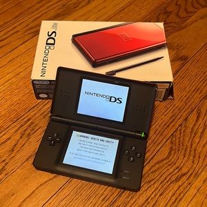 Nintendo DS Lite